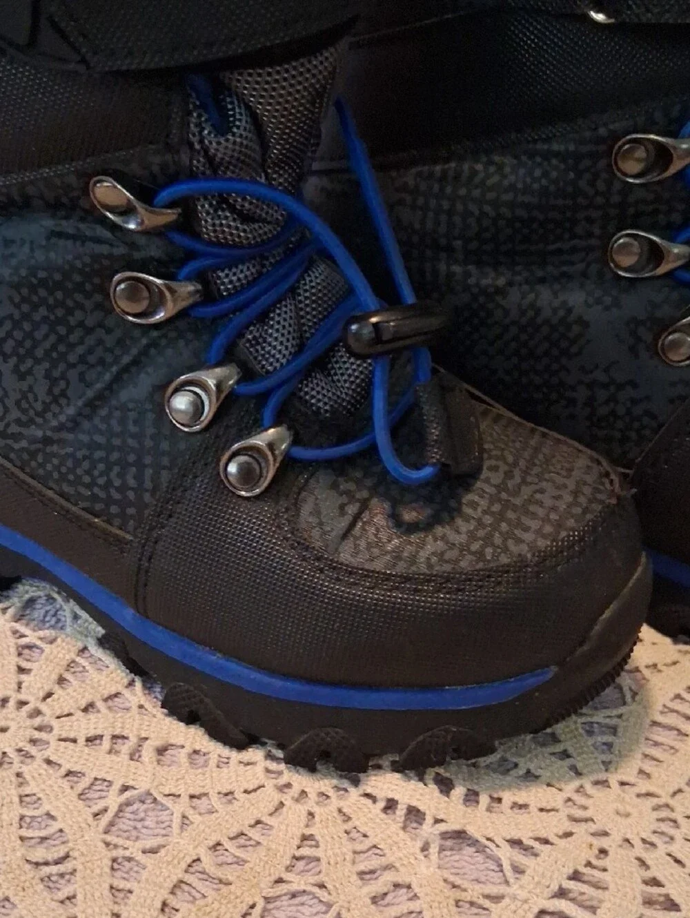 DSG Kids Blue and Black Winter Boots with Hook-and-Loop Strap